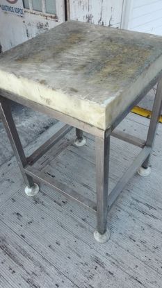 Picture of Κούτσουρο Πολυαιθυλένιο Με Inox Βάση 60x60x90