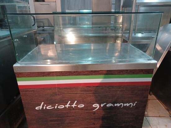 Picture of ΘΕΡΜΟΕΡΜΑΡΙΟ – ΒΙΤΡΙΝΑ ΘΕΡΜΗ