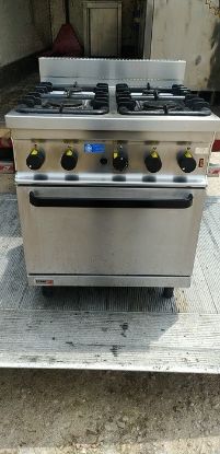 Picture of ΕΠΑΓΓΕΛΜΑΤΙΚΗ ΚΟΥΖΙΝΑ ΜΕ 4 ΕΣΤΙΕΣ