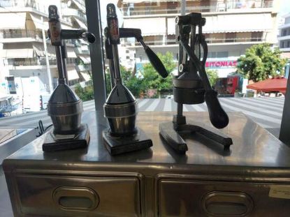 Picture of Χειροκίνητος Aνοξείδωτος Αποχυμωτής Ροδιού – Εσπεριδοειδών με Ποτήρι