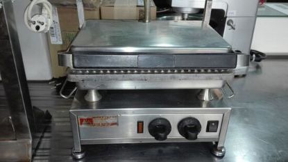 Picture of ΓΚΡΙΛ MONO ΜΕ ΡΑΒΔΩΤΗ ΕΠΙΦΑΝΕΙΑ