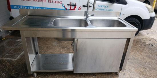 Picture of Λάντζα κλειστή με συρόμενες πόρτες