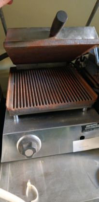 Picture of Επαγγελματική Τοστιέρα Μονή με Ραβδωτές Πλάκες