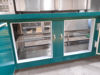Εικόνα της Επαγγελματικό Ψυγείο Πάγκος Συντήρησης με 3 Πόρτες και Τζάμι στην μια πλευρά